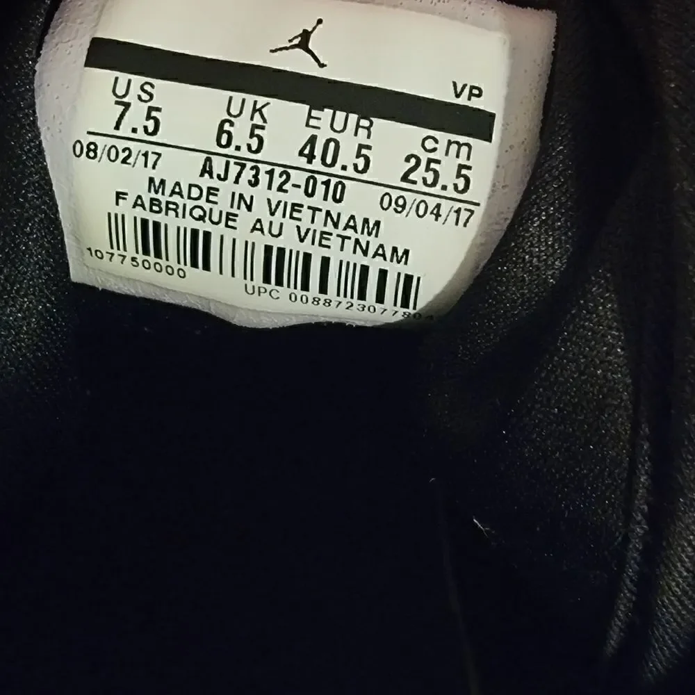 Jordan First Class sneakers size 7.5